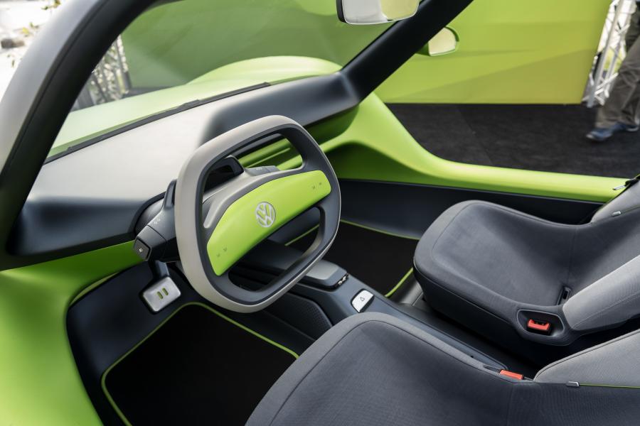 Интерьер Volkswagen I.D. Buggy 2019 года  (фото 41 из 60)